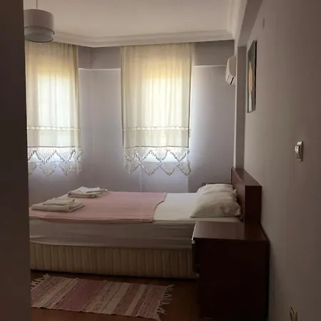 Oeluedeniz Hotell *